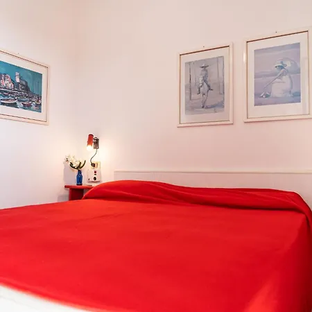 Apartman With Sunny Terrace In