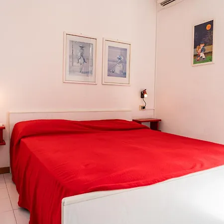 Apartman With Sunny Terrace In *